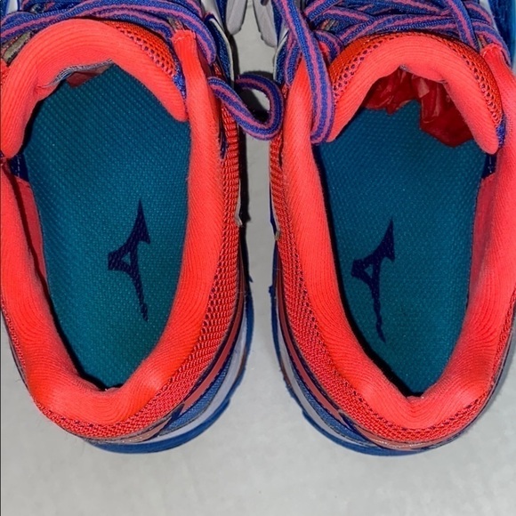 𝅺MIZUNO Shoes Wave Inspire 19 Size 7 Sneaker Exercise Athletic Running C… - Picture 8 of 12